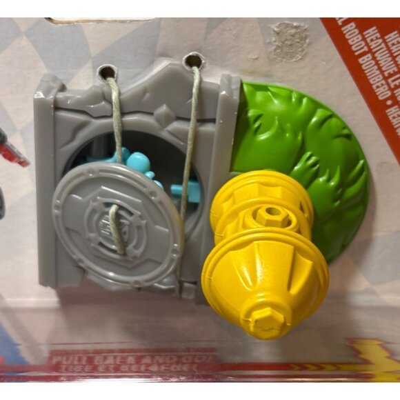 New Playskool Heroes Flip Racers Transformers Rescue Bots Pullback Heatwave - Picture 6 of 6